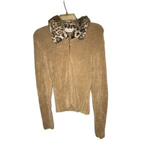 D Terrell sweater size medium